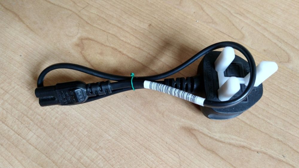 Kabel zasilający euro C7 radiowy 2 bolce i C13 komputerowy wtyczka UK