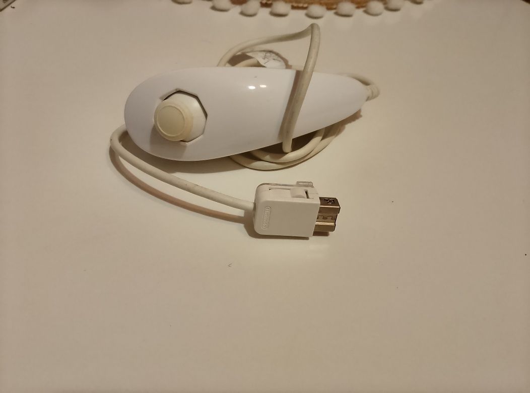 Oryginalny nunchuck Nintendo Wii Wii U