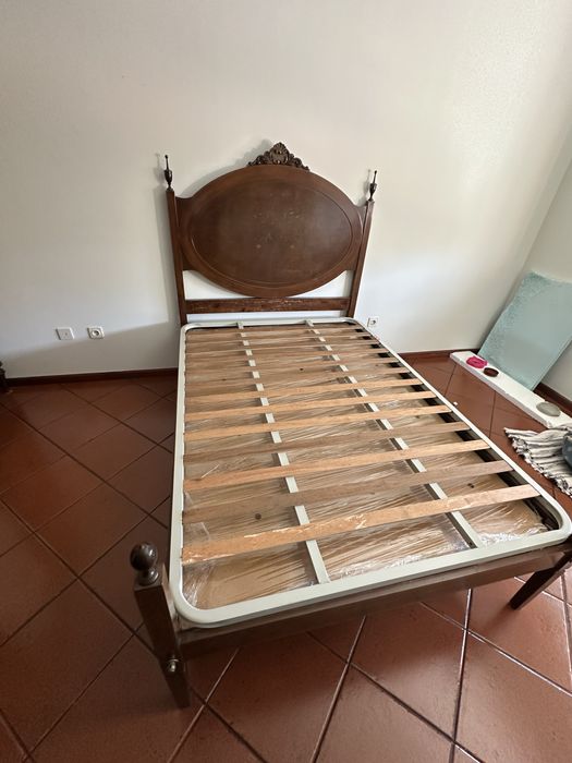 Moveis usados roupeiro e cama