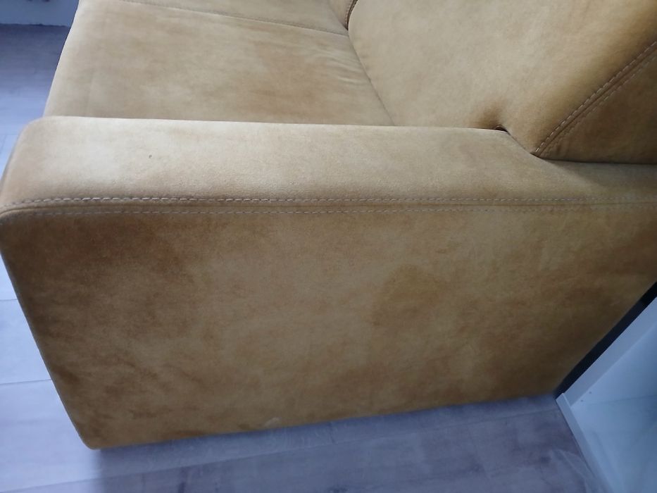 Sofa dwuosobowa żółta rozkładana Monty Agata meble 157*94 ( z dostawą)