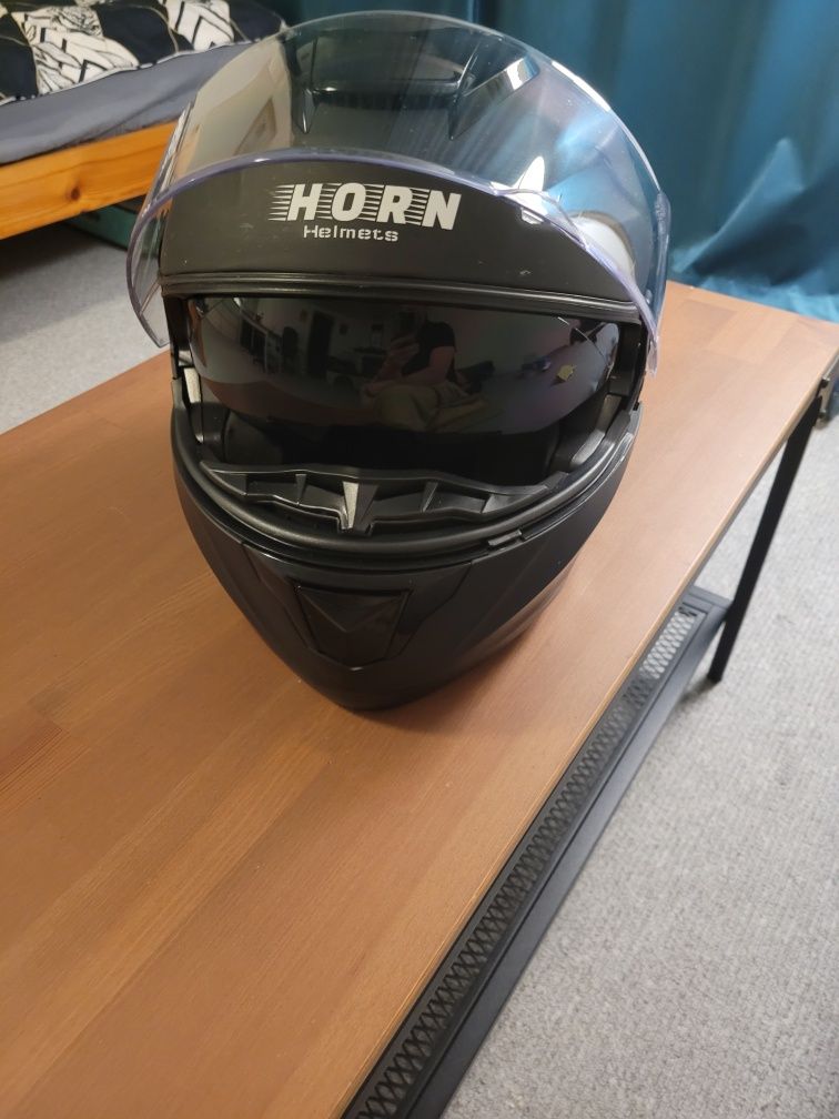 Stroj na motocykl/skuter