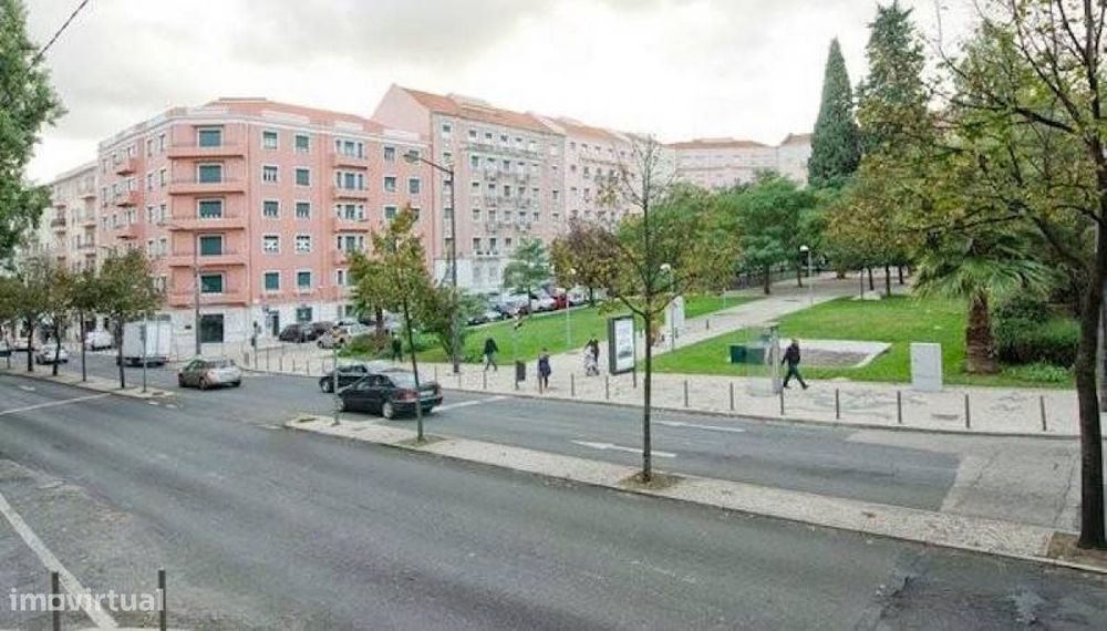 Quarto - localizado em Alameda Lisbon