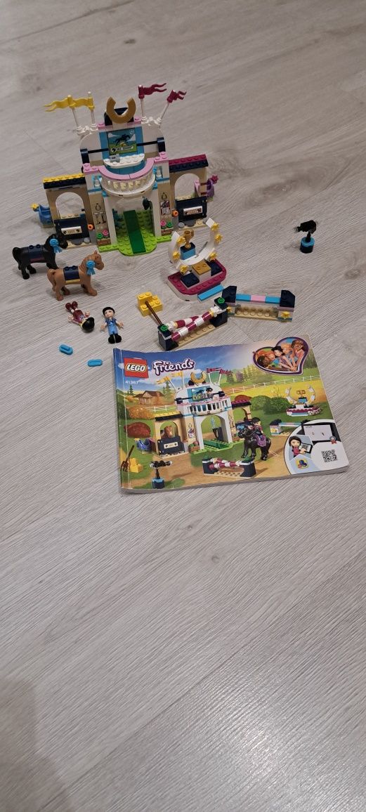 Lego Friends Skoki Przez Przeszkody Stadnina Koni 41367