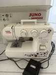 Maszyna do szycia Juno by Janome E1019