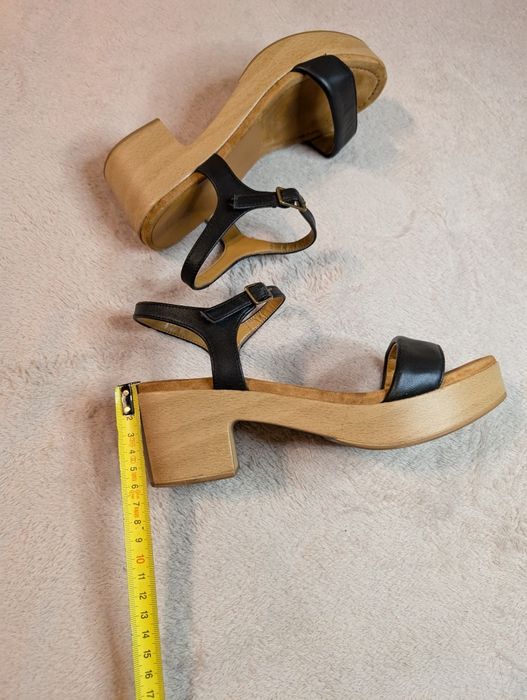 Босоніжки Unisa 38р. 24.5см натуральна шкіра