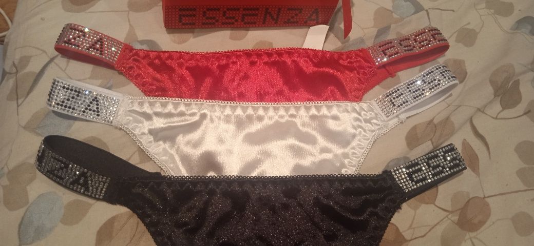 Stringi damskie z kryształkami zestaw S