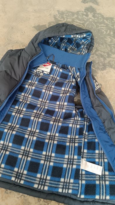 Безрукавка осіння для хлопця