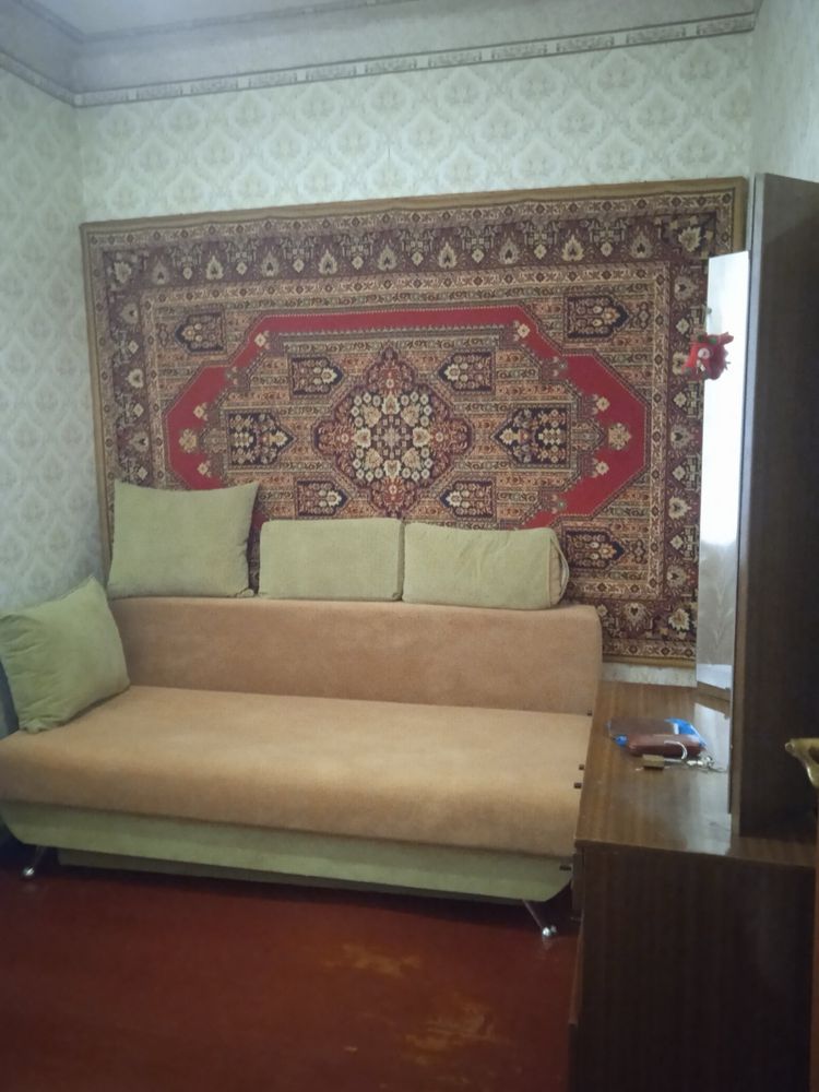Продается дом в центре пгт Эсхар!