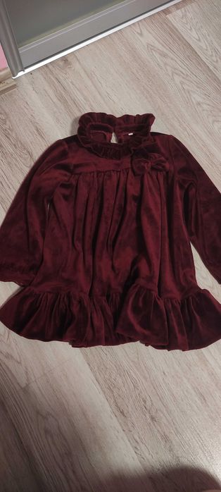 Сукня на дівчинку