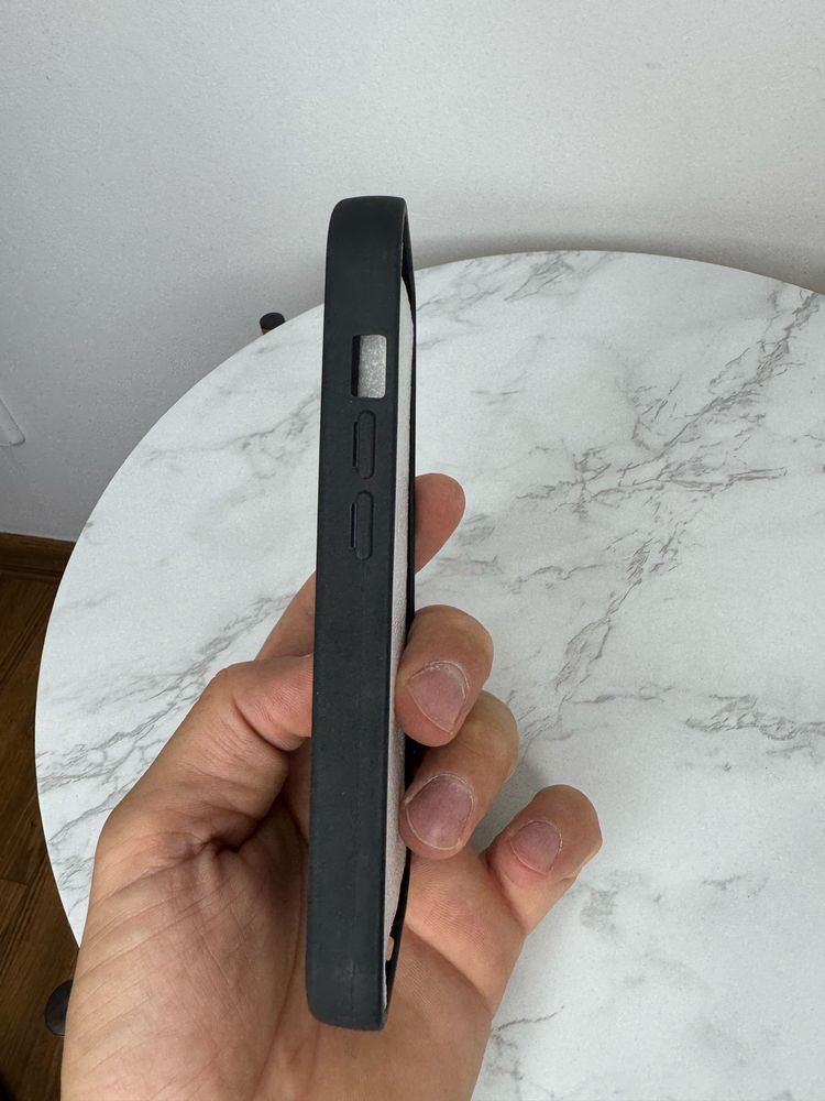 Nowe Etui Case do Telefonu Iphone 13 i 15 Guess