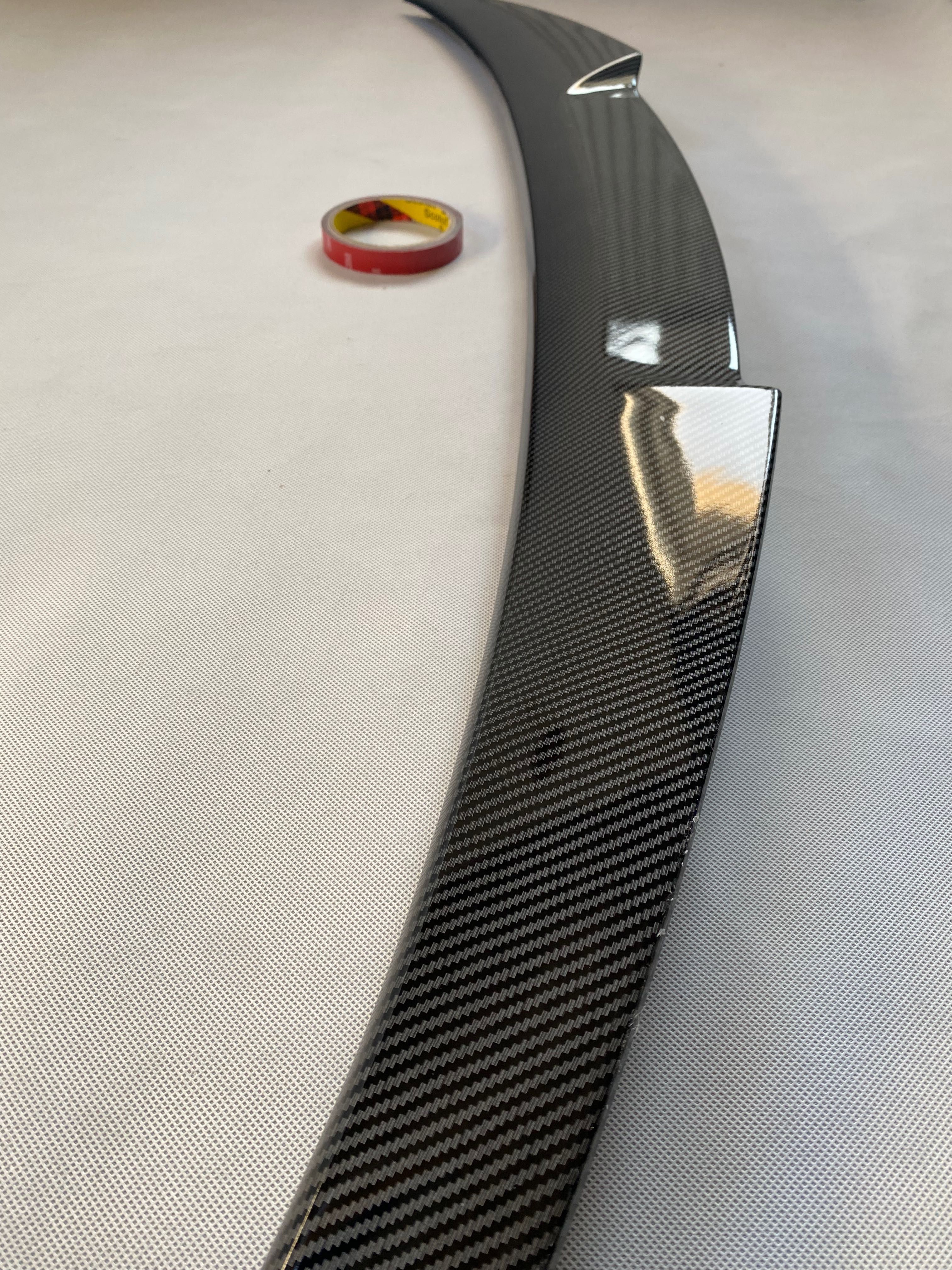 Spoiler lotka Spojler M4 Style BMW G30 F90 CZARNY POŁYSK / CARBON