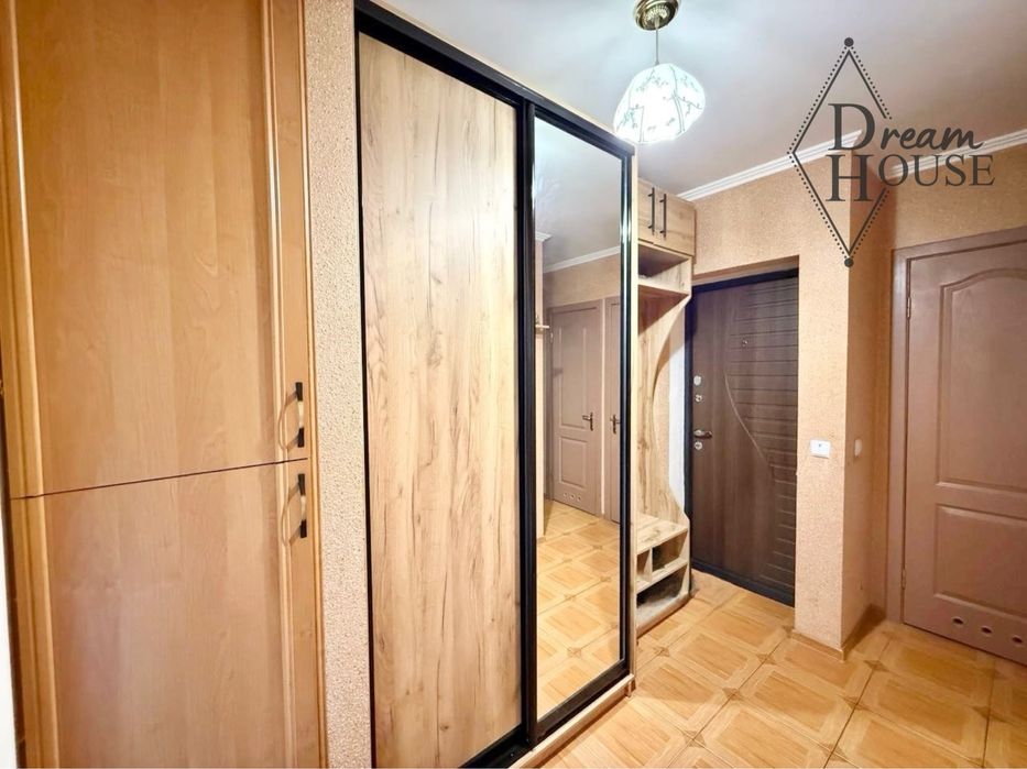 Продаж 3 кімнатної квартири покращеного планування