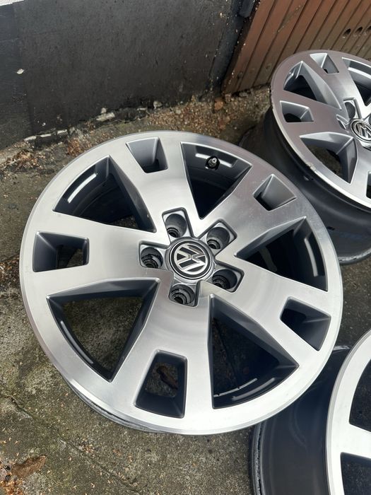 Felgi 5x120 R17 Vw Volkswagen T5 T6 Amarok