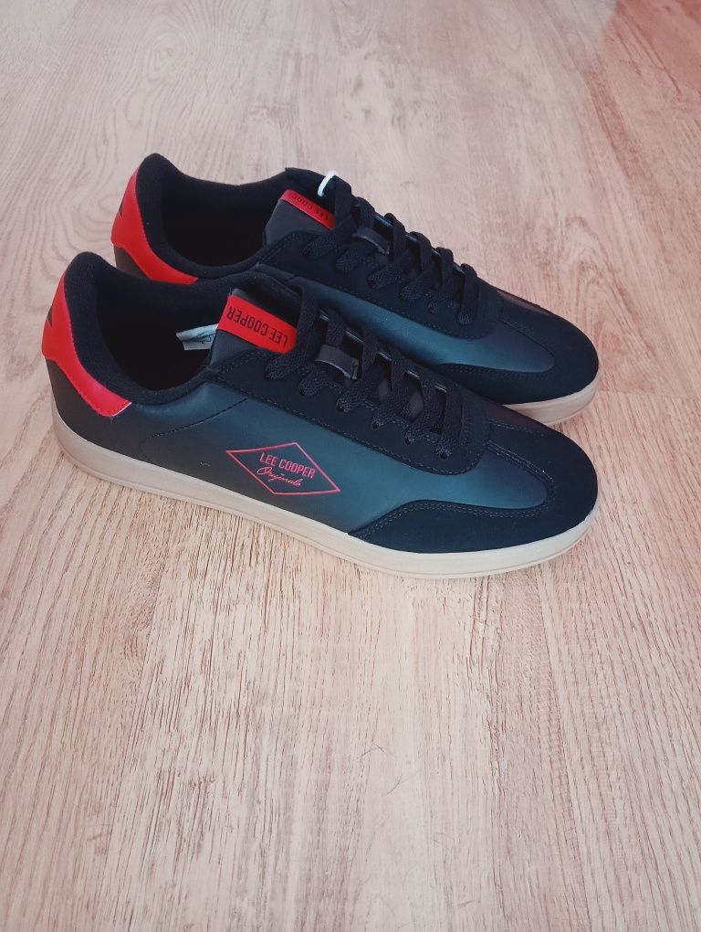 Nowe buty Lee Cooper 42
