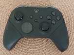 Xbox Elite Series 2 контролер.