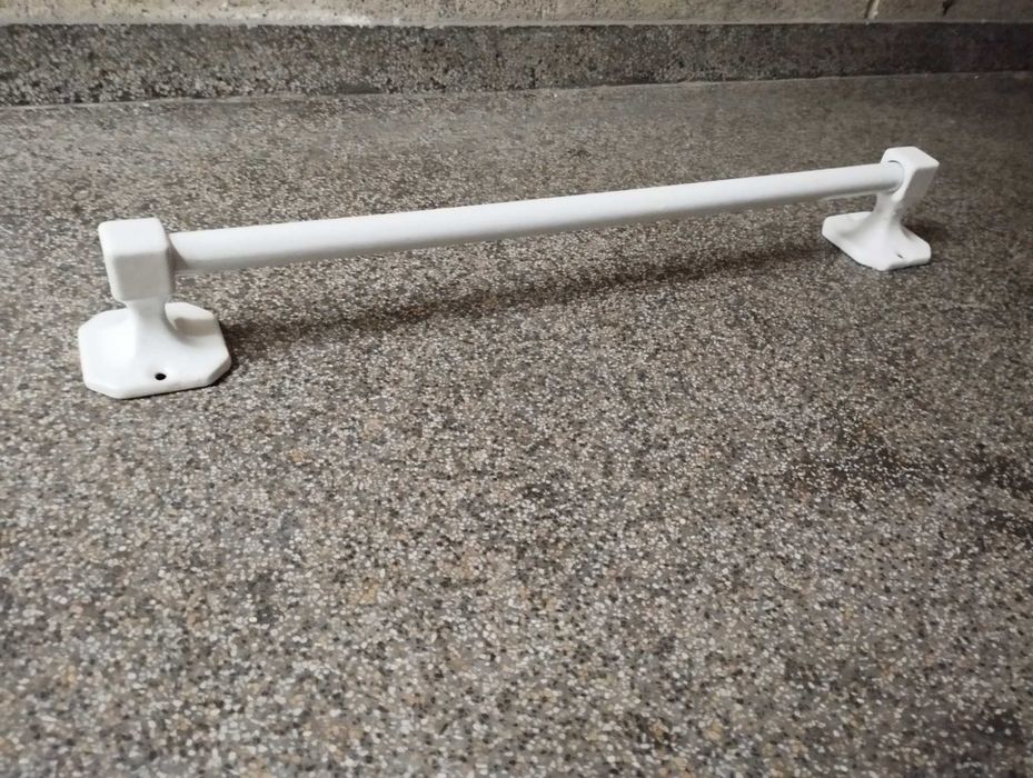 Suporte tualha esmalte antigo