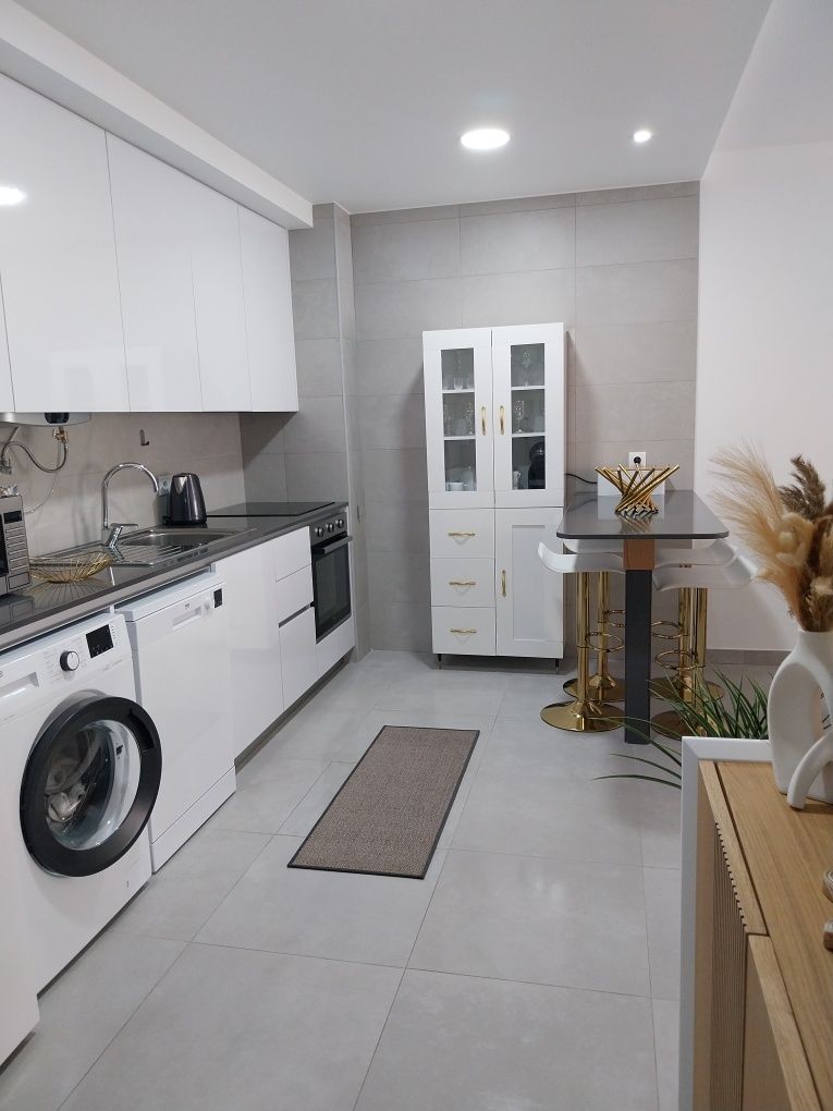 Apartamento semi-novo