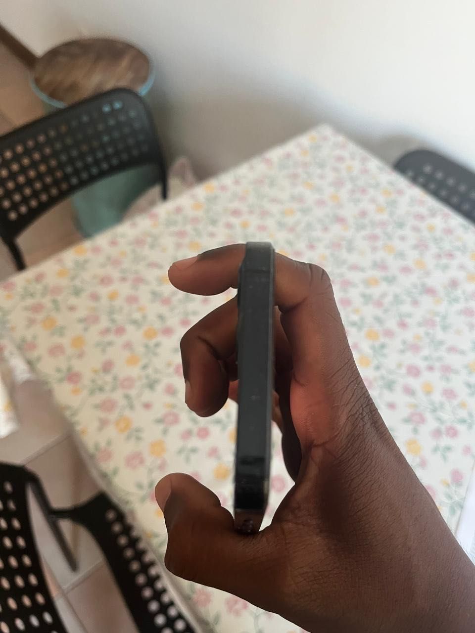 iPhone 12 Pro em perfeita condição