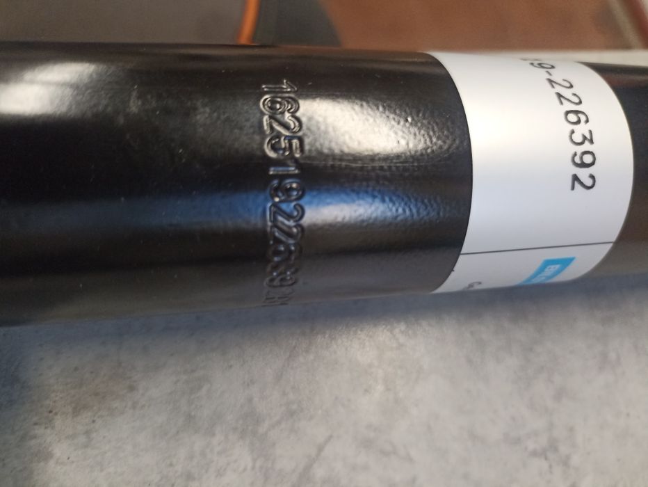 Bilstein заний амортизатор на Кашкай