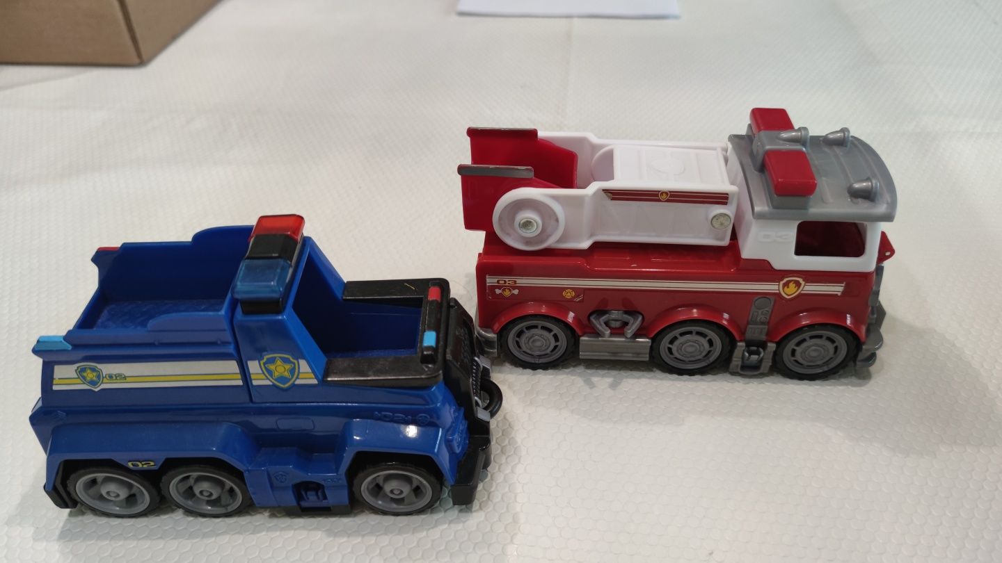 Patrulha Pata 2 camiões e figuras/carrinhos variadas