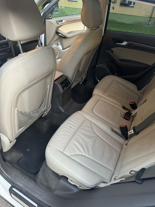 Audi Q5 niski przebieg!!