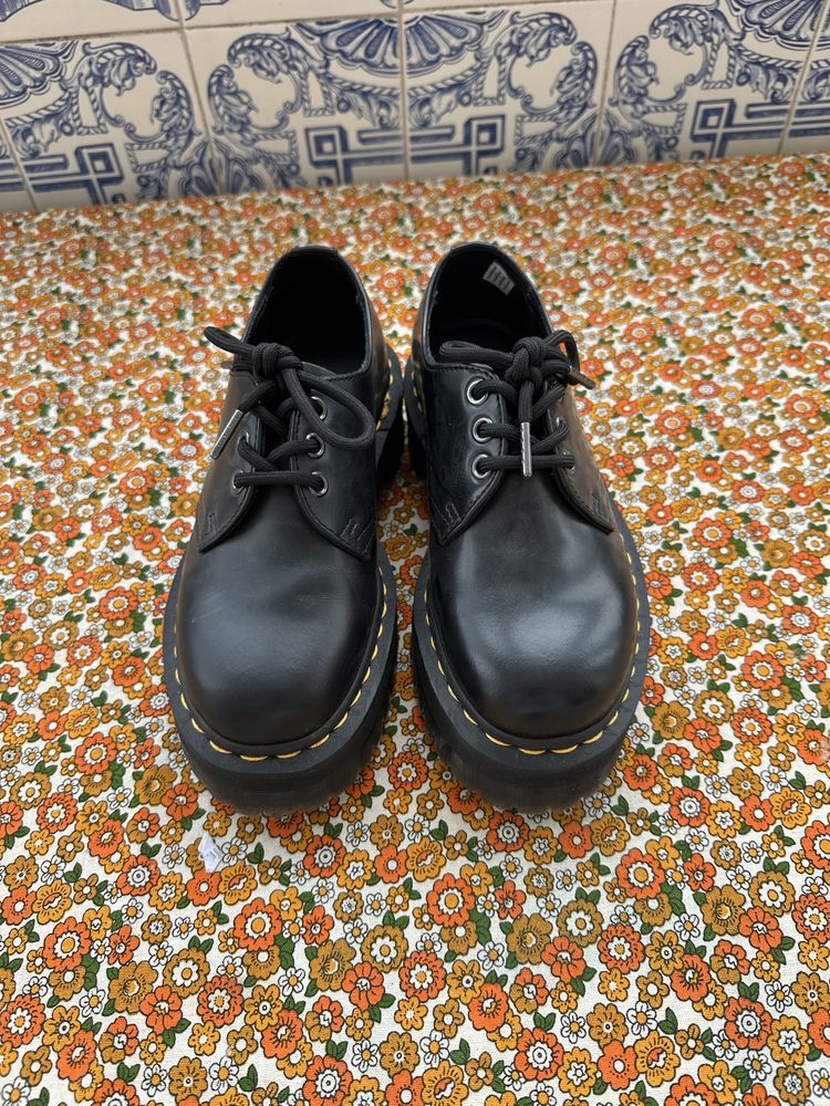 Sapatos Dr Martens Novas