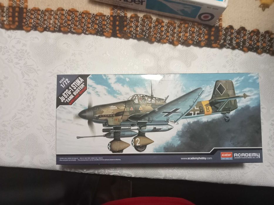Ju-87G Stuka [Tank Buster] 1/72 Academy
