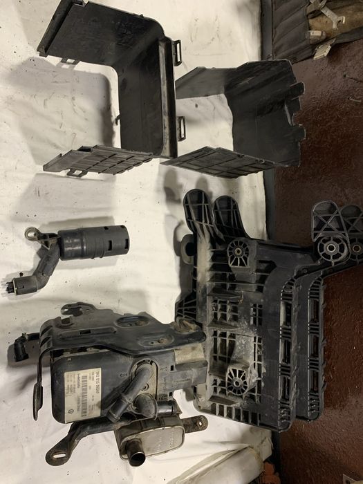 Дверні карти touran 2.0 tdi/патрубки/радіатор/дзеркало/ущільнювач/ЕГР