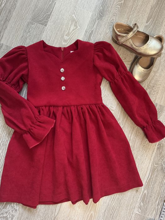 Червона сукня 104р.