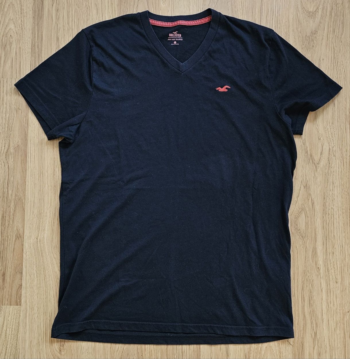 Hollister męska koszulka basic w serek L