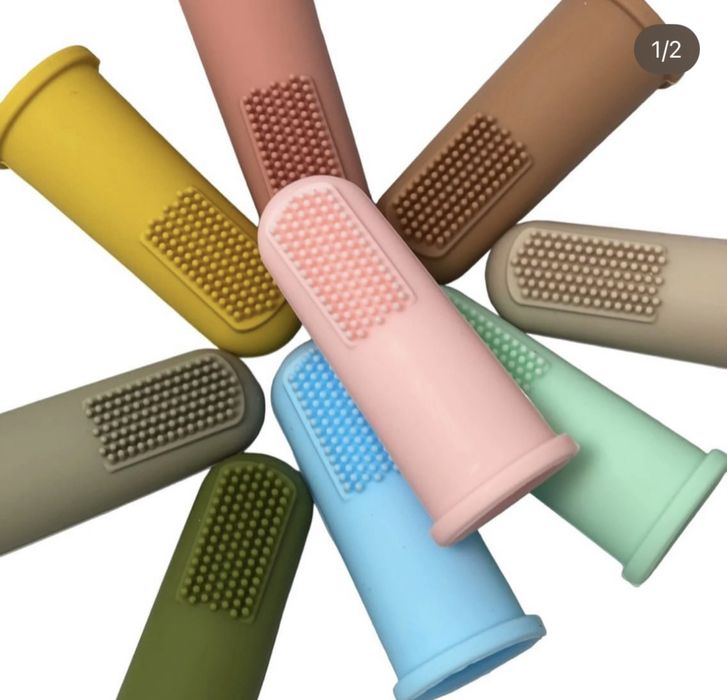 Посуд силіконовий та дитячі тримачі