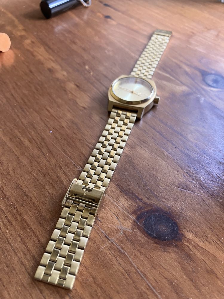 Nixon Time Teller Gold