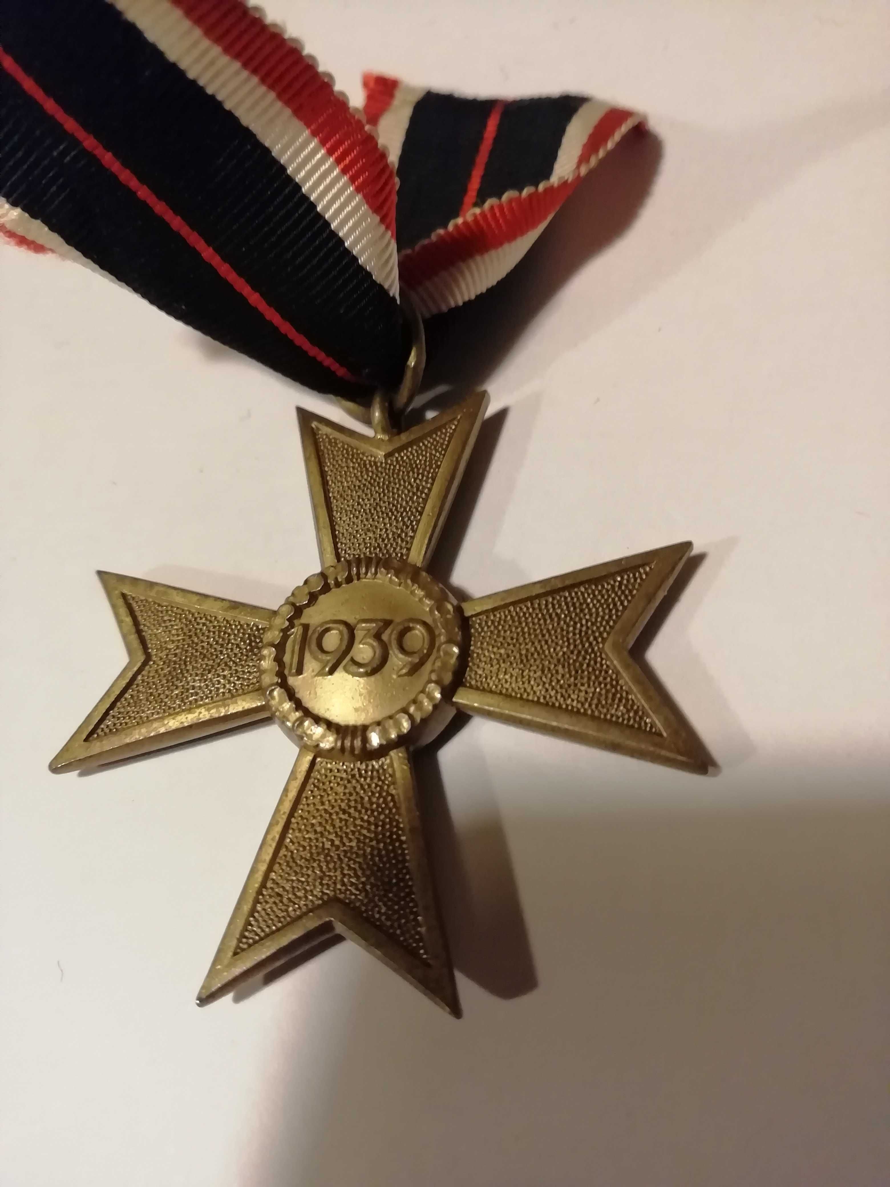 Medalha Cruz de Merito s/ Espadas 2ªcl 1939 Alemanha WW2 I