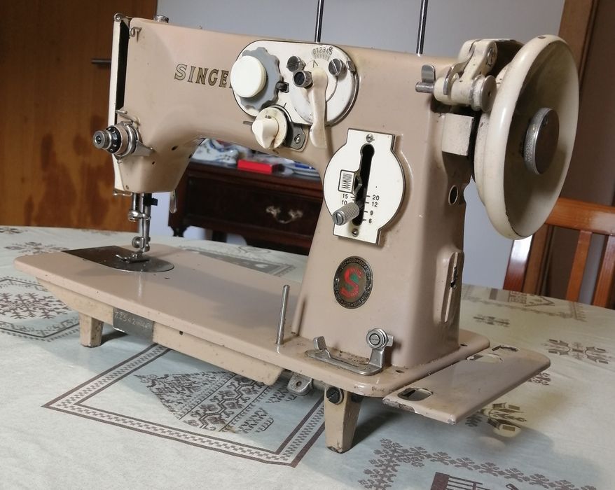 Máquina de costura Singer