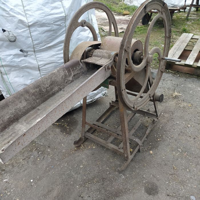 Січкарня ,для соломи та стебел кукурудзи ,виготовлення кормів,шредер