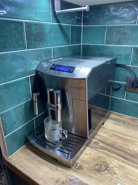 Кавомашина Delonghi primmadonna s
