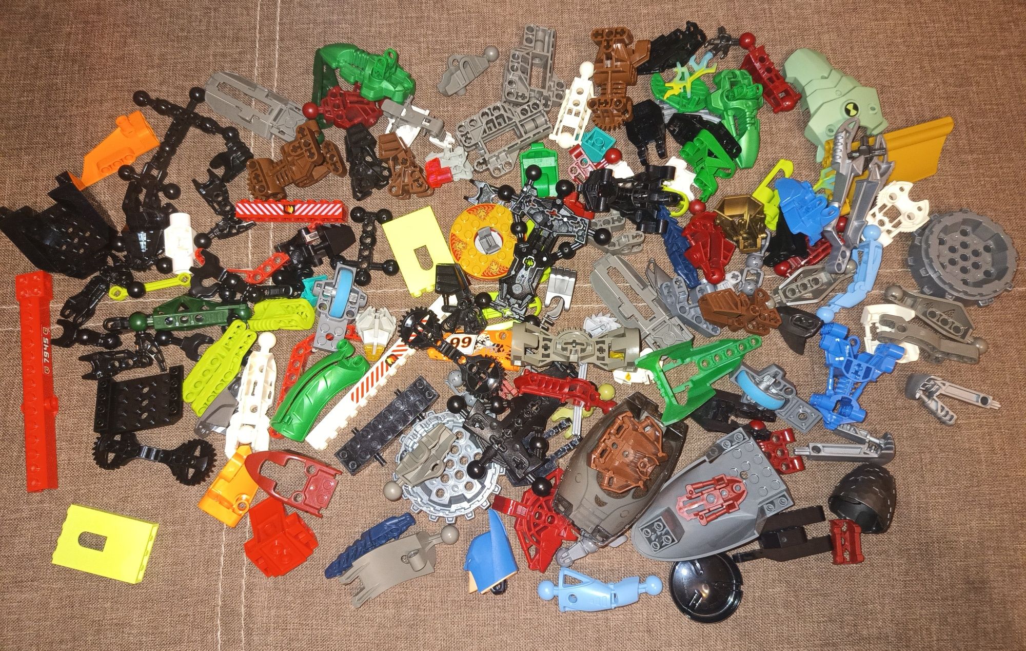Klocki LEGO, różne zestawy, ponad 600 gram