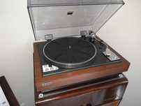 Gira Discos Sanyo TP-725