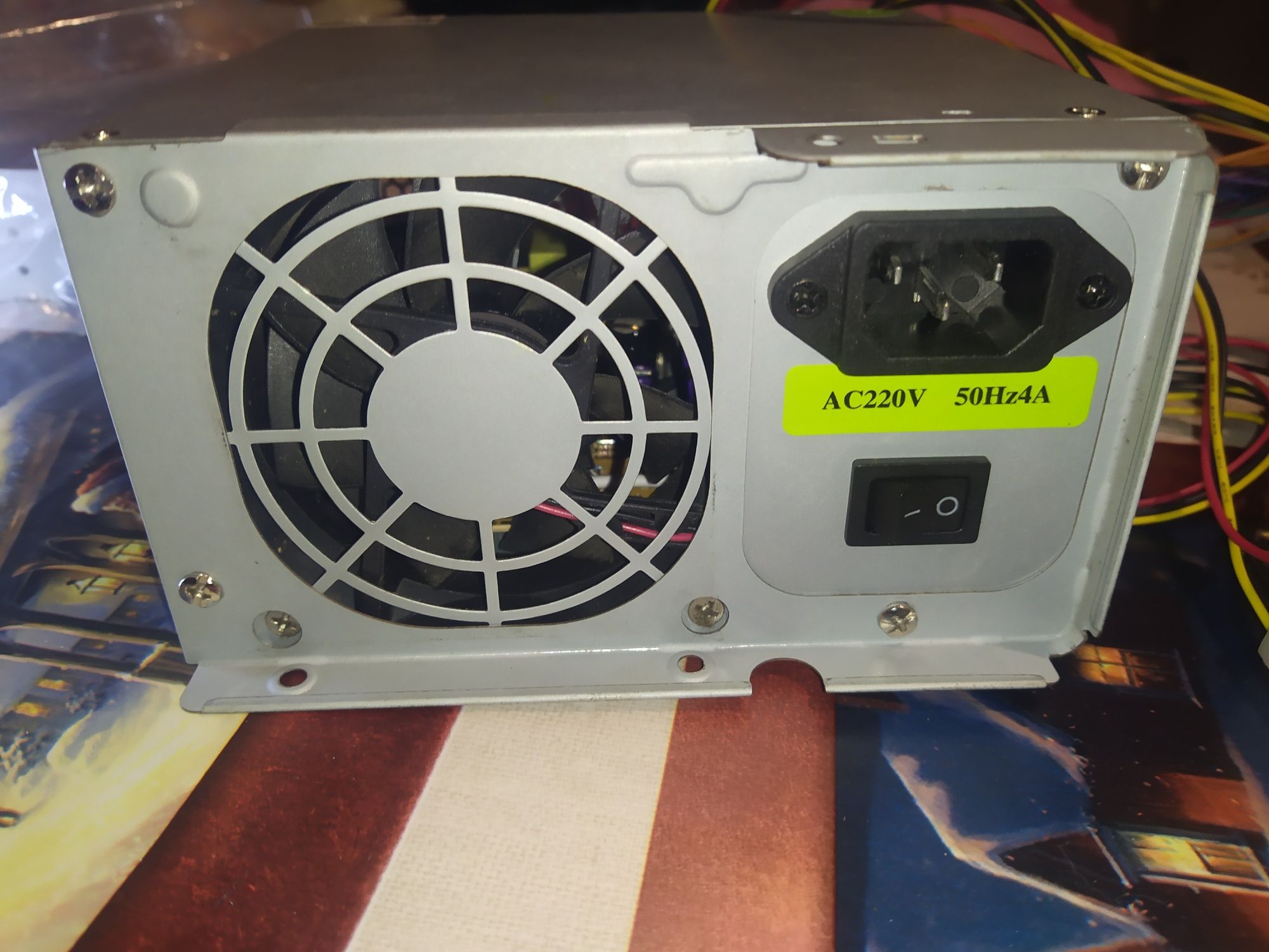 Блок живлення для пк працює не стандартний 350w, є нюанс.