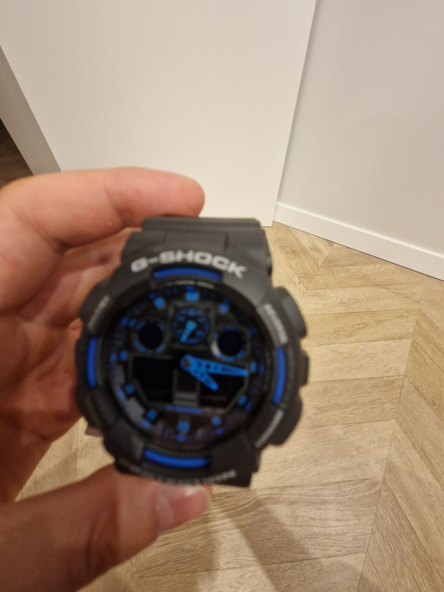 Zegarek sportowy CASIO G-Shock Original GA-100-1A2ER Czarno-niebieski