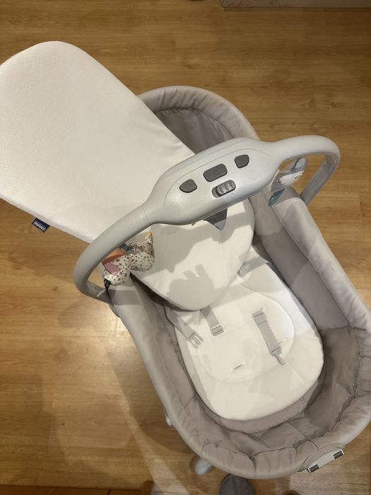 Vendo baby hug 4 em 1 berco chicco