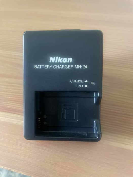 Nikon lustrzanka + obiektyw + torba