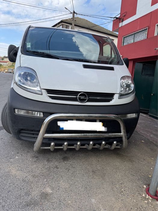 Grelha cromada Opel Vivaro