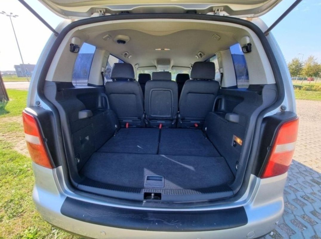 Volkswagen Touran 1,6 benzyna
