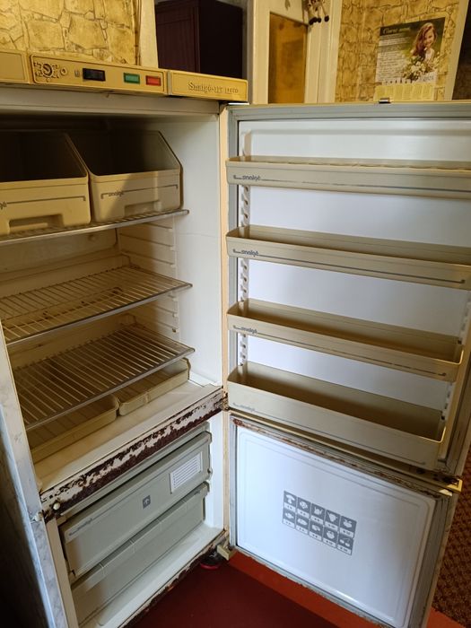 Продам старий холодильник Snaige-117