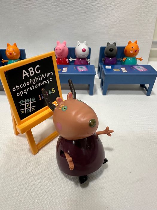 Свинка Пеппа; Игровые площадки; Школа; Пеппа мороженщица