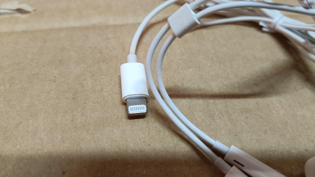 Słuchawki przewodowe Apple EarPods ze złączem Lightning