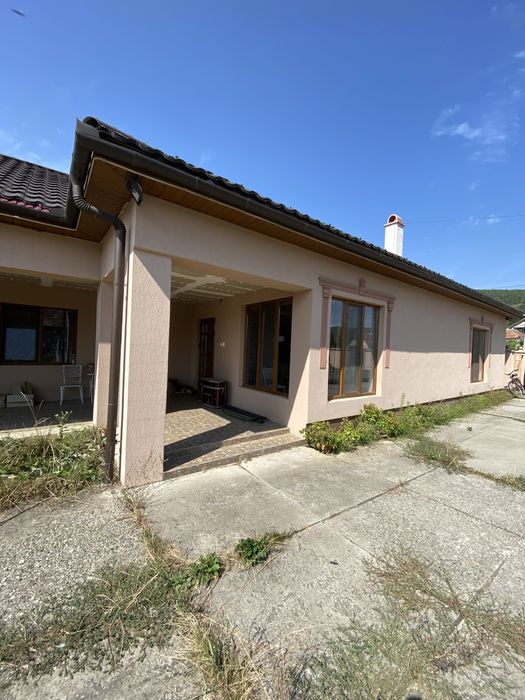 Продам будинок у передмісті Берегова