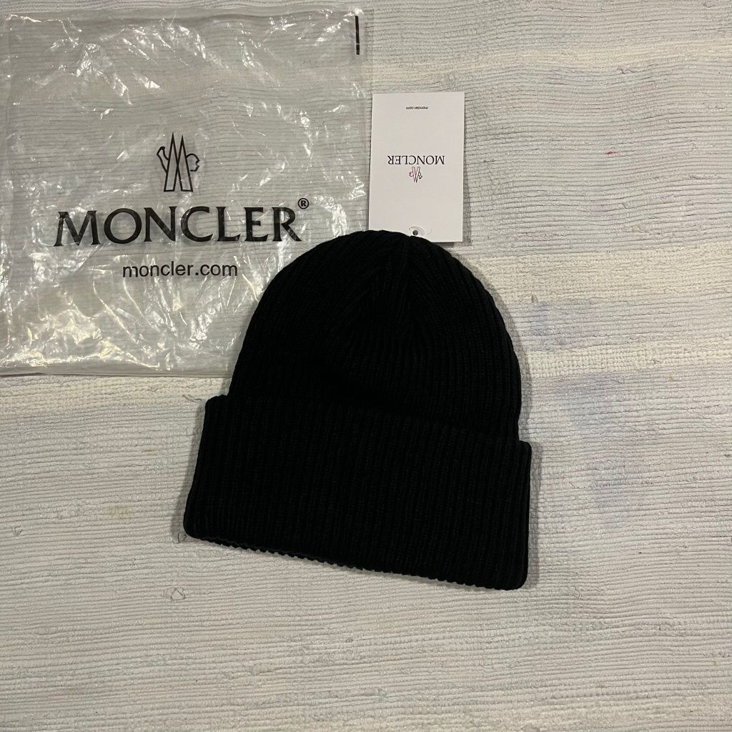 Gorro MONCLER preto