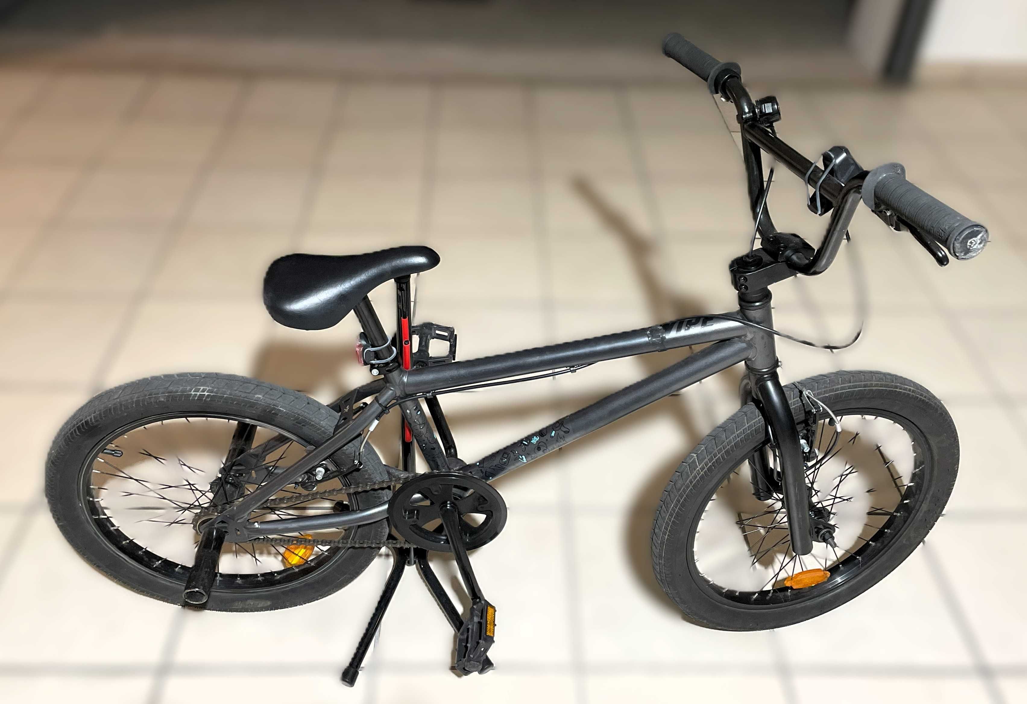 Bicicleta BMX Wipe Decathlon + oferta capacete
